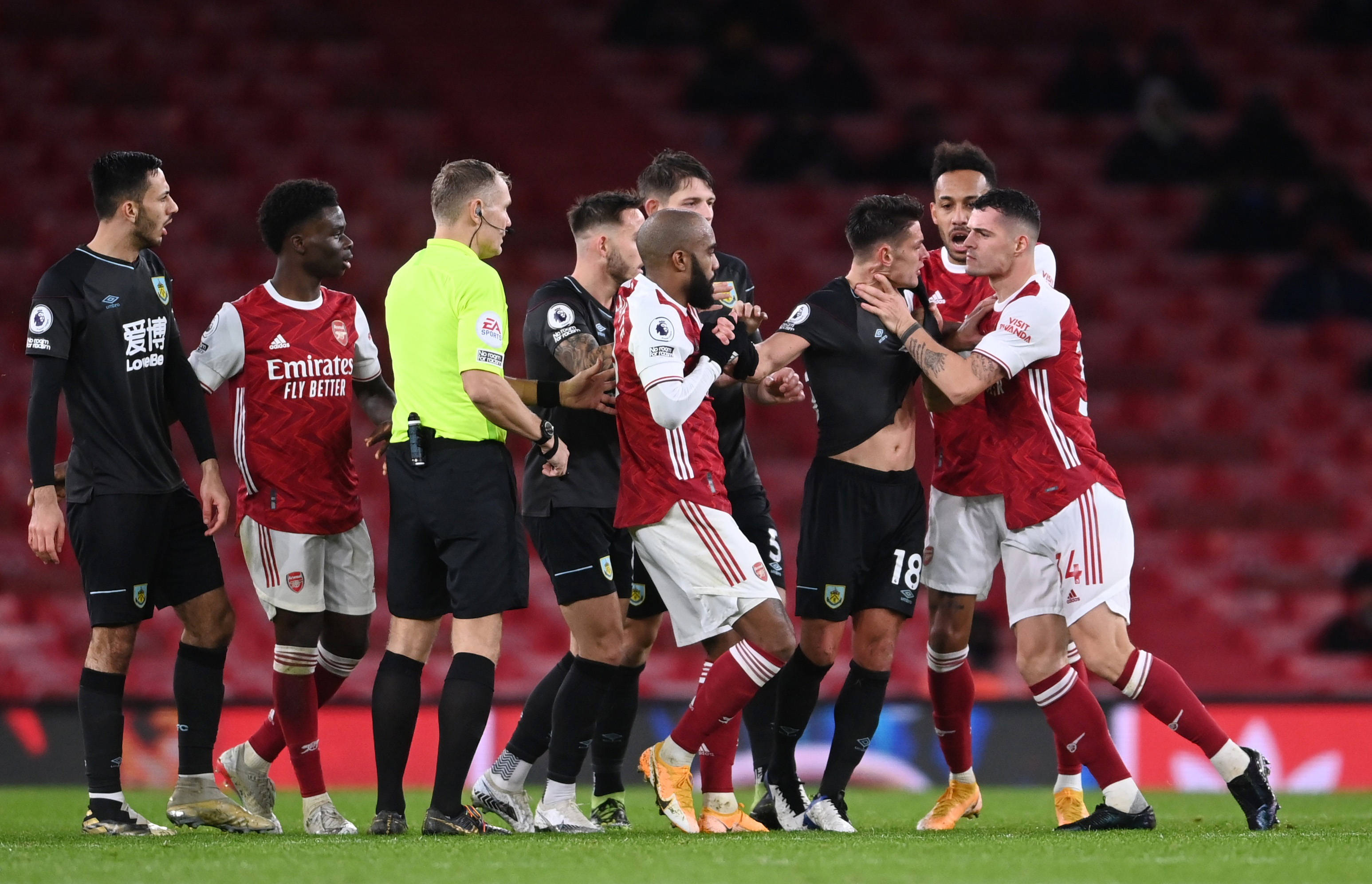 亚洲球员在 亚洲球员在